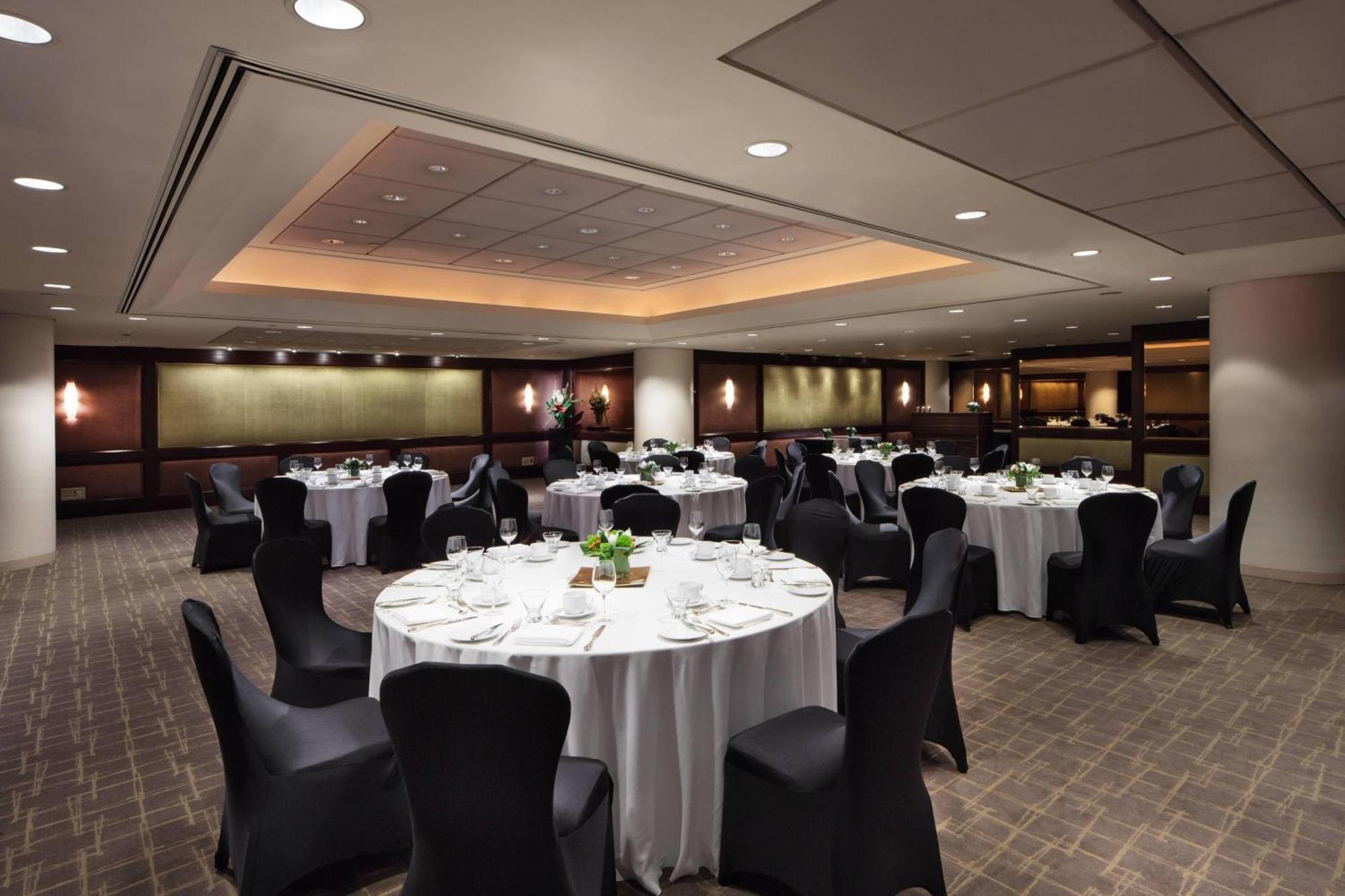 Metropolitan Hotel Vancouver Bagian luar foto