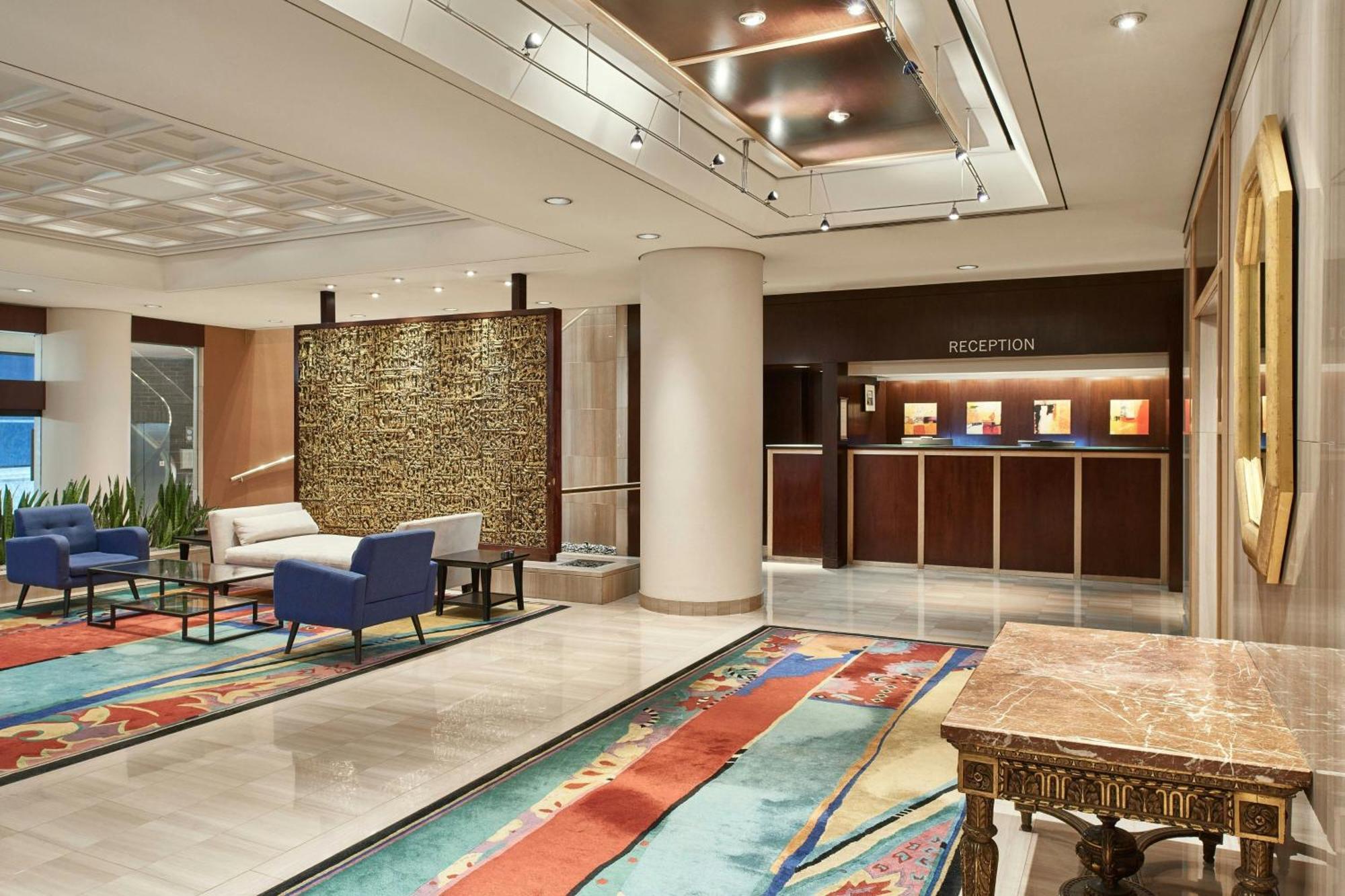 Metropolitan Hotel Vancouver Bagian luar foto